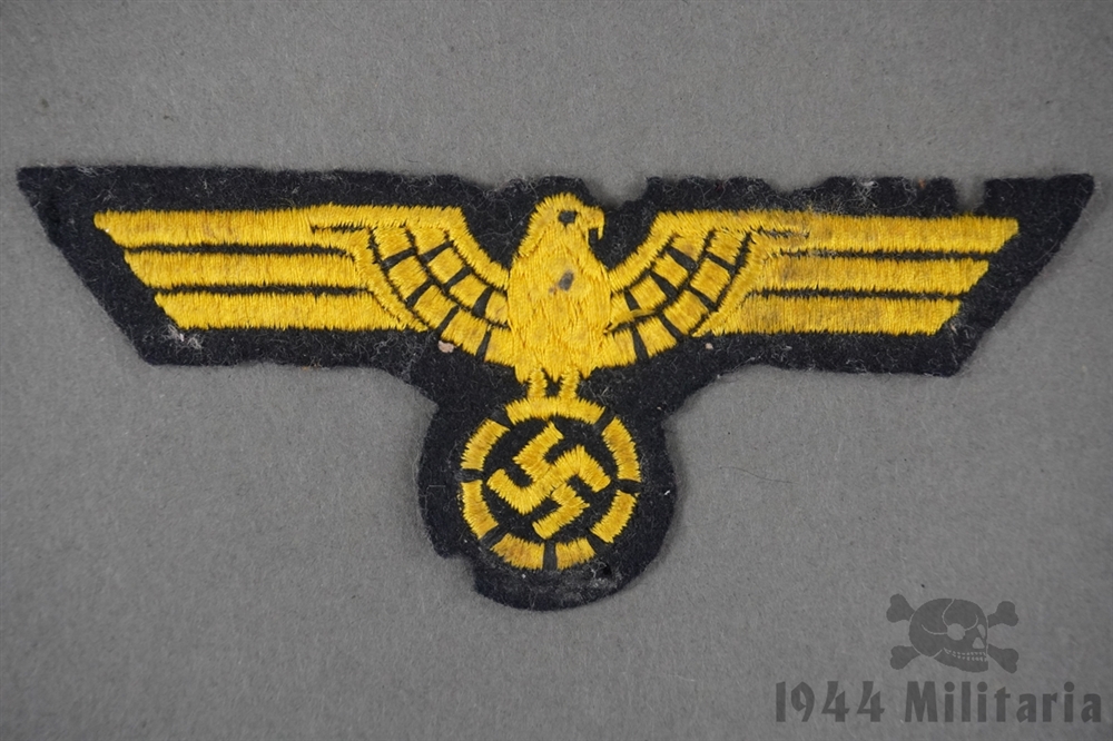 Original German WWII EM/NCO Kriegsmarine Breast Eagle