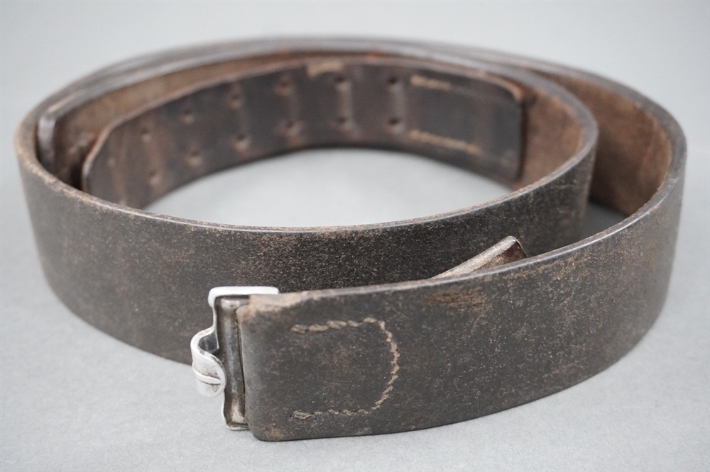 Original German WWII EM/NCO Leather Combat Belt