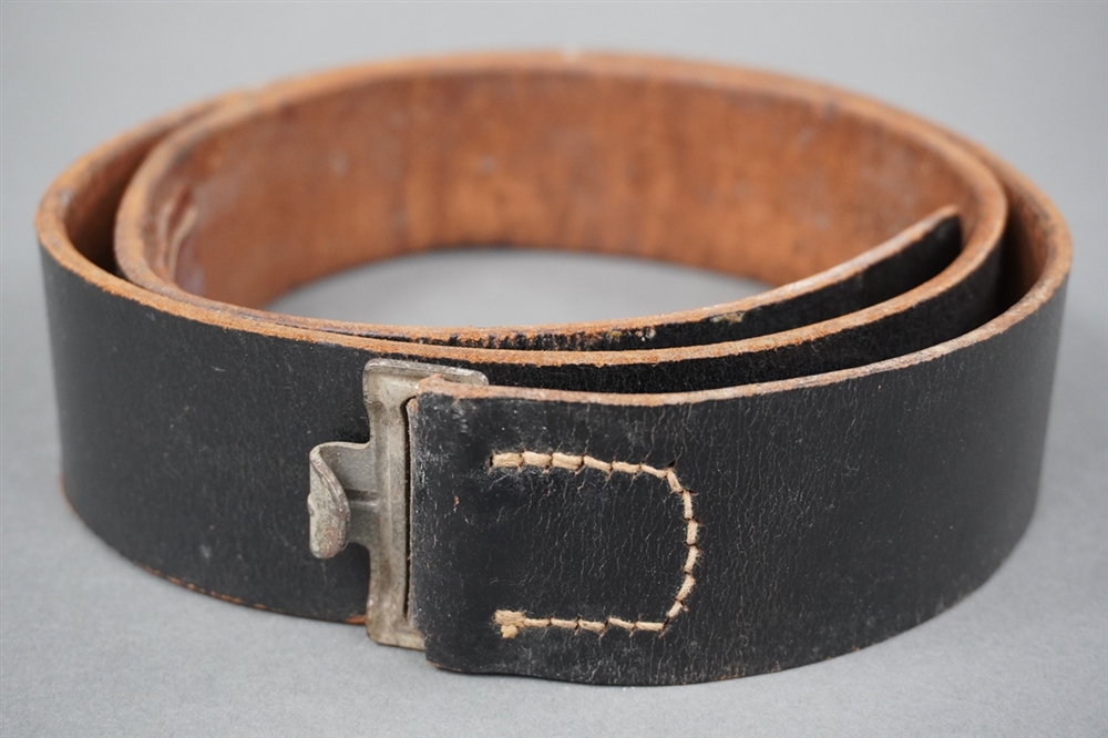 Original German WWII EM/NCO Leather Combat Belt