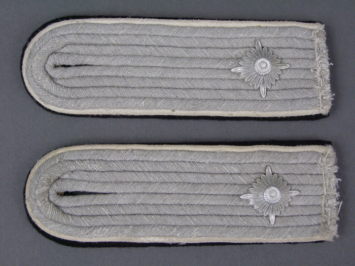 MINT Unissued! Original Waffen SS ObersturmfÃ¼hrer's Infantry Shoulder ...