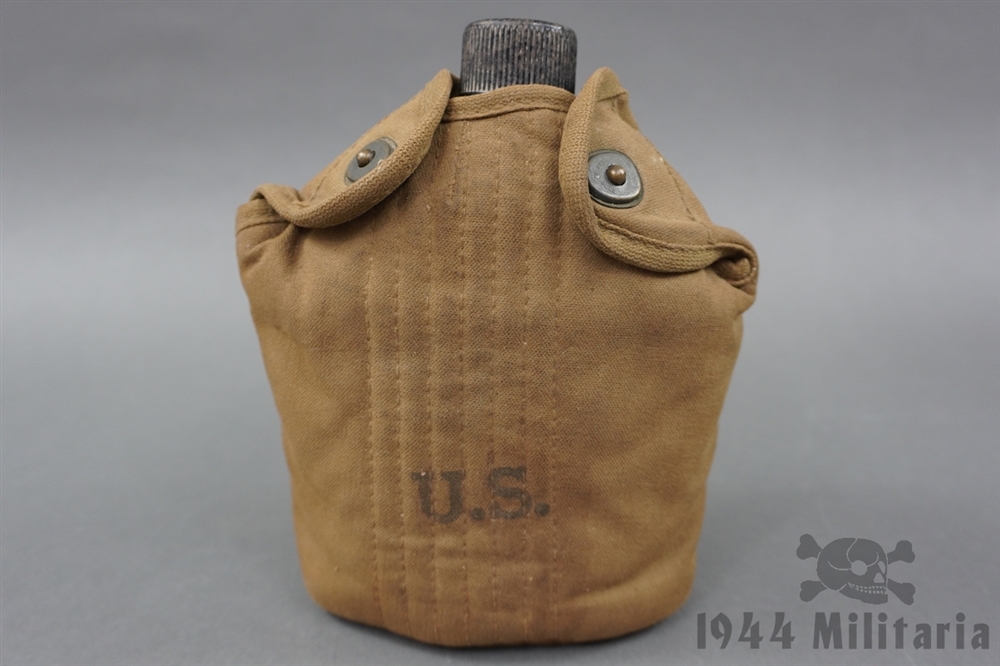 Original US WWII Canteen Dated 1943 (No Cup) With Cover Dated 1942